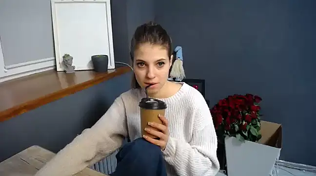 Snapshot of felicity_gold chatting on February 17, 2025, 7:37 am felicity gold online show from February 17, 2025, 7:37 am