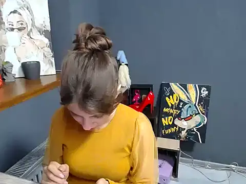 Snapshot of felicity_gold chatting on October 7, 2025, 6:21 am felicity gold online show from October 7, 2025, 6:21 am