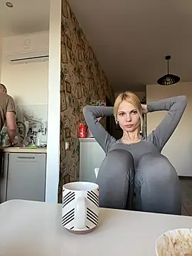 DonorDi online show from February 23, 2025, 2:35 pm