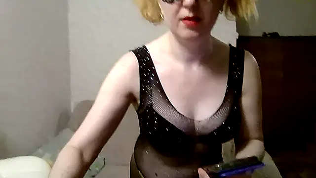 LediLyubava online show from February 13, 2025, 7:31 pm
