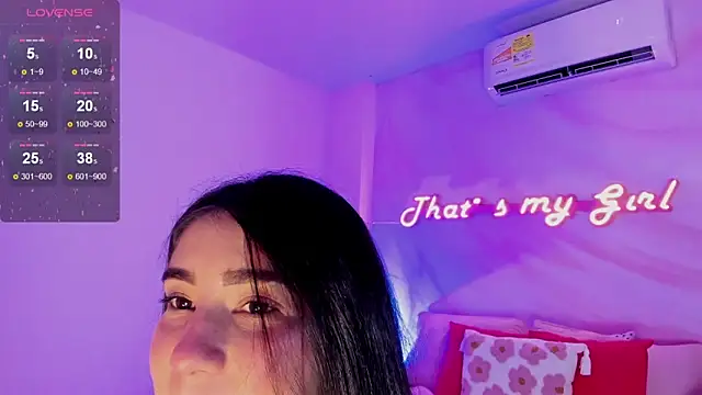 Snapshot of Belliinda_21 chatting on March 11, 2025, 7:14 pm Belliinda 21 online show from March 11, 2025, 7:14 pm