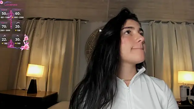 Snapshot of Belliinda_21 chatting on March 22, 2025, 6:47 pm Belliinda 21 online show from March 22, 2025, 6:47 pm