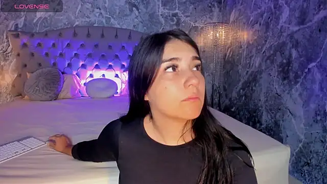 Snapshot of Belliinda_21 chatting on September 28, 2025, 6:57 pm Belliinda 21 online show from September 28, 2025, 6:57 pm