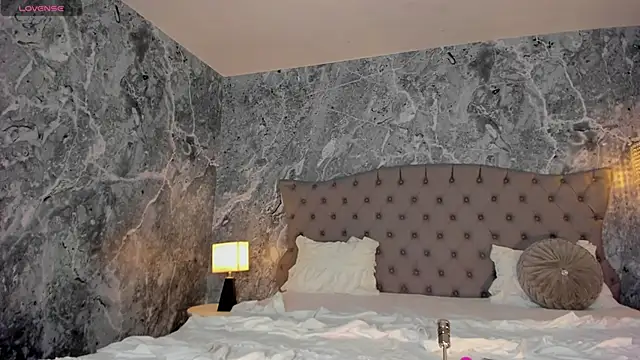 Snapshot of Belliinda_21 chatting on November 6, 2025, 7:04 pm Belliinda 21 online show from November 6, 2025, 7:04 pm