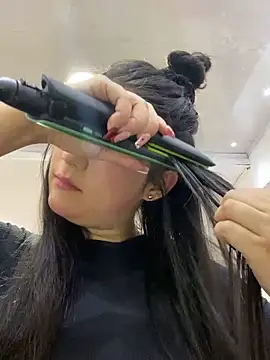 Snapshot of Belliinda_21 chatting on February 12, 2026, 6:47 pm Belliinda 21 online show from February 12, 2026, 6:47 pm