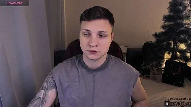 handsome guy01 online show from January 17, 2026, 12:04 am