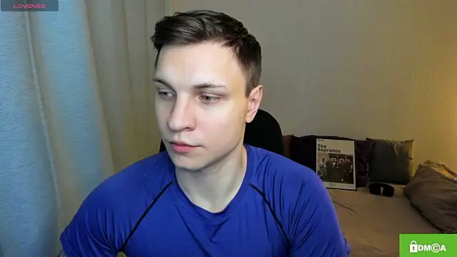 handsome guy01 online show from February 12, 2026, 10:05 pm