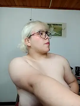 amalia love online show from November 1, 2025, 8:00 pm