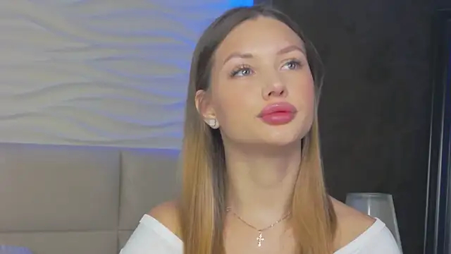 ViolaFlirt online show from March 14, 2025, 4:10 am