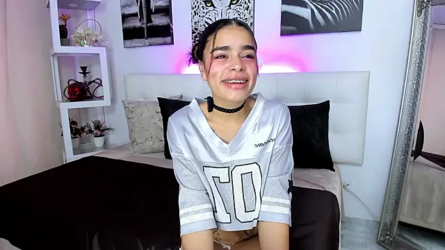 lissbrown online show from February 15, 2026, 12:58 pm