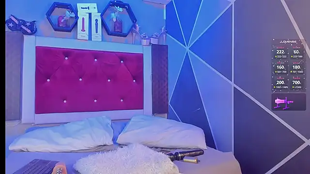 Snapshot of BritannyClaire chatting on September 27, 2025, 5:01 am BritannyClaire online show from September 27, 2025, 5:01 am