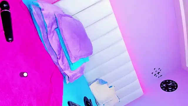 Snapshot of Rosettta-2 chatting on January 4, 2025, 1:53 pm Rosettta-2 online show from January 4, 2025, 1:53 pm