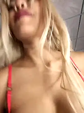 lianisrose online show from March 7, 2026, 11:35 pm