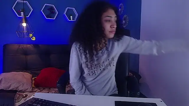 Aurora ath online show from February 1, 2026, 12:09 am