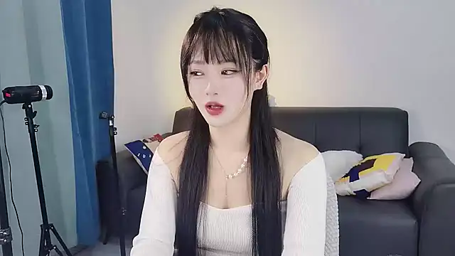 X-cocokk online show from November 6, 2025, 12:06 pm