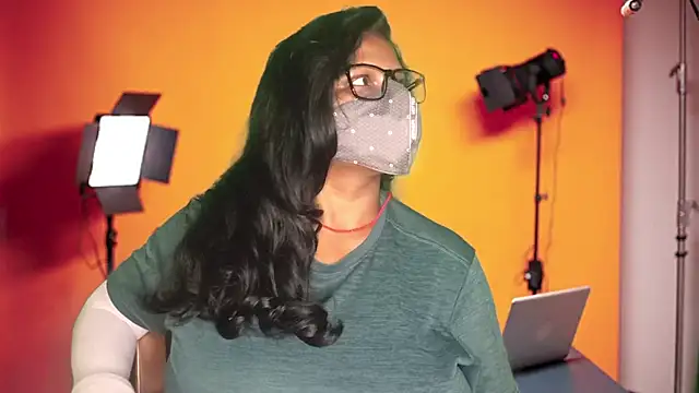 Snapshot of mamoni91 chatting on September 24, 2025, 2:48 am mamoni91 online show from September 24, 2025, 2:48 am