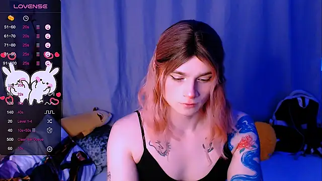 Alice Hells online show from November 9, 2025, 4:33 am