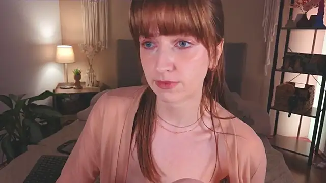 dearmoa online show from April 4, 2026, 9:12 pm