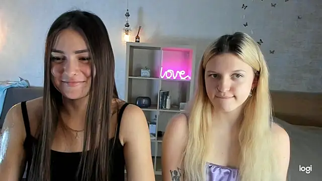 Snapshot of ShySonya chatting on December 20, 2024, 4:46 pm ShySonya online show from December 20, 2024, 4:46 pm