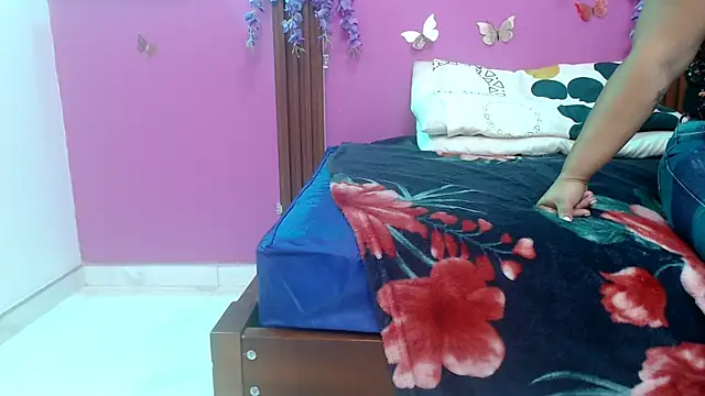 Snapshot of analdeepalejandra18 chatting on February 3, 2025, 7:21 pm analdeepalejandra18 online show from February 3, 2025, 7:21 pm