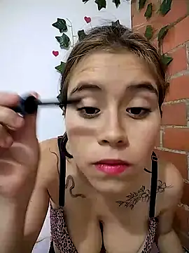 Snapshot of Alexandra_65 chatting on February 2, 2025, 12:40 am Alexandra 65 online show from February 2, 2025, 12:40 am