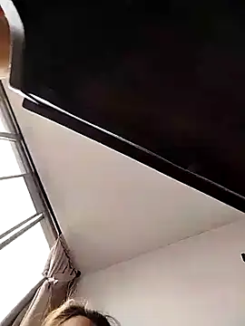 Snapshot of Alexandra_65 chatting on March 16, 2025, 4:01 pm Alexandra 65 online show from March 16, 2025, 4:01 pm