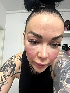 Snapshot of PalinaPr chatting on October 4, 2025, 11:08 am PalinaPr online show from October 4, 2025, 11:08 am