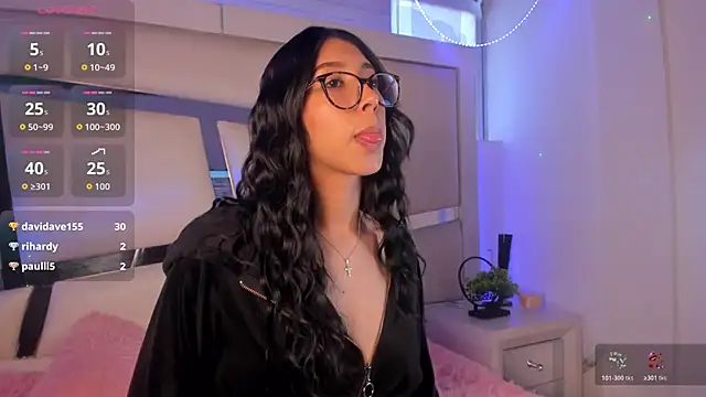 Snapshot of Mis__lola chatting on November 25, 2025, 9:04 pm Mis lola online show from November 25, 2025, 9:04 pm