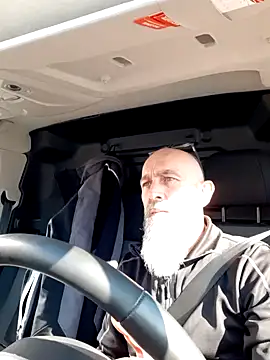 Kingsscepter online show from March 5, 2025, 1:17 pm