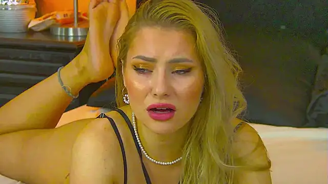 MisshaNight online show from June 2, 2026, 4:14 am
