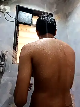 skinnyyyyyyyyy online show from December 5, 2025, 4:43 am