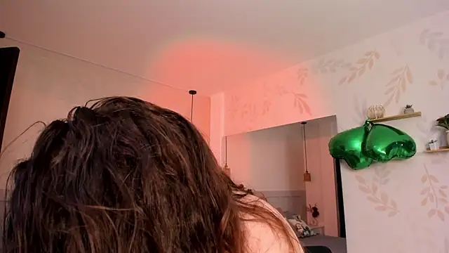 MartinaGuzmann online show from March 19, 2026, 1:31 am