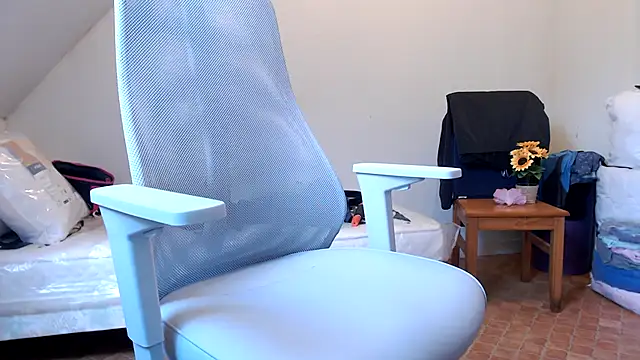 Snapshot of SteveStiffbone chatting on September 26, 2025, 2:43 pm SteveStiffbone online show from September 26, 2025, 2:43 pm