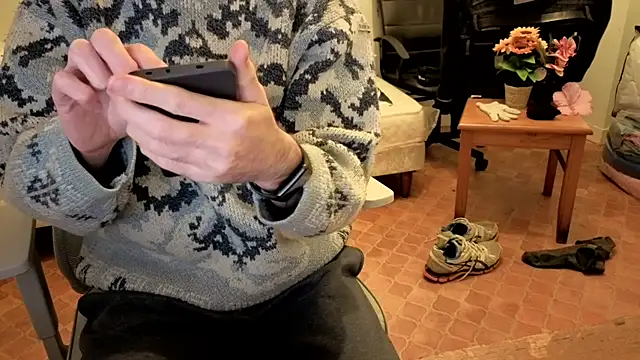 SteveStiffbone online show from December 15, 2025, 6:23 pm