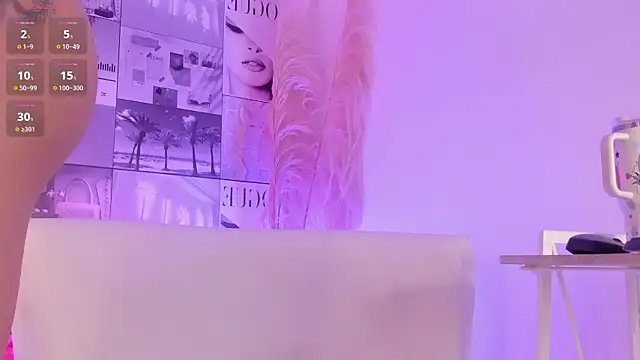 Snapshot of MiaCavallii_ chatting on October 16, 2025, 2:01 am MiaCavallii online show from October 16, 2025, 2:01 am