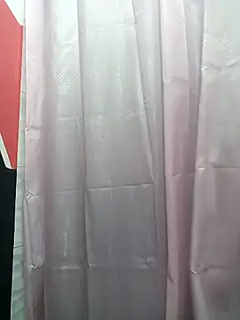 Snapshot of Hanna_Kinsley chatting on October 29, 2025, 7:37 pm Hanna Kinsley online show from October 29, 2025, 7:37 pm