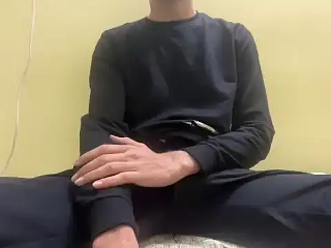 Snapshot of rahul_4u chatting on December 17, 2024, 7:37 pm rahul 4u online show from December 17, 2024, 7:37 pm