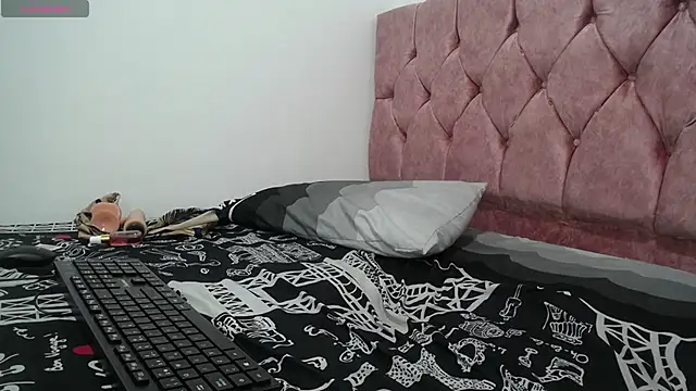 Snapshot of AMBER_LOVE22 chatting on January 12, 2025, 10:12 pm AMBER LOVE22 online show from January 12, 2025, 10:12 pm