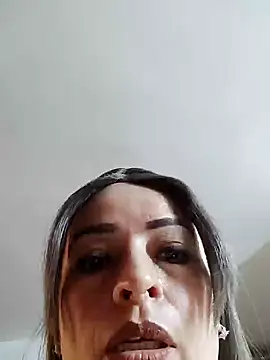 Snapshot of _Prinscarlet_ chatting on December 23, 2024, 8:14 pm Prinscarlet online show from December 23, 2024, 8:14 pm