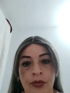 Snapshot of _Prinscarlet_ chatting on January 15, 2025, 2:49 am Prinscarlet online show from January 15, 2025, 2:49 am