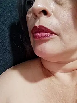 Snapshot of _Prinscarlet_ chatting on March 13, 2025, 10:54 pm Prinscarlet online show from March 13, 2025, 10:54 pm