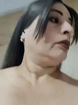 Snapshot of _Prinscarlet_ chatting on March 22, 2025, 4:03 am Prinscarlet online show from March 22, 2025, 4:03 am