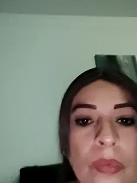 Snapshot of _Prinscarlet_ chatting on March 23, 2025, 5:21 am Prinscarlet online show from March 23, 2025, 5:21 am