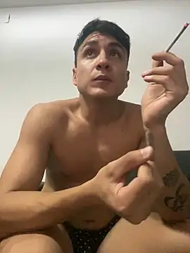 Snapshot of LCarreraa chatting on January 21, 2025, 11:24 pm LCarreraa online show from January 21, 2025, 11:24 pm