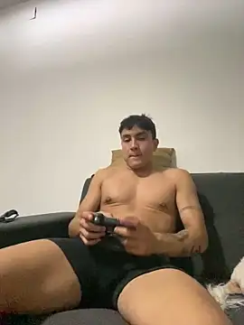 Snapshot of LCarreraa chatting on January 28, 2025, 1:50 am LCarreraa online show from January 28, 2025, 1:50 am