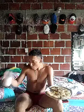 Snapshot of tayson_ chatting on January 16, 2025, 3:02 pm tayson online show from January 16, 2025, 3:02 pm