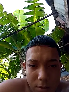 Snapshot of tayson_ chatting on February 16, 2025, 2:21 pm tayson online show from February 16, 2025, 2:21 pm