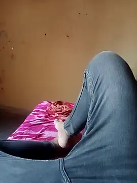 Snapshot of Surajpuja79 chatting on March 31, 2026, 8:26 am Surajpuja79 online show from March 31, 2026, 8:26 am