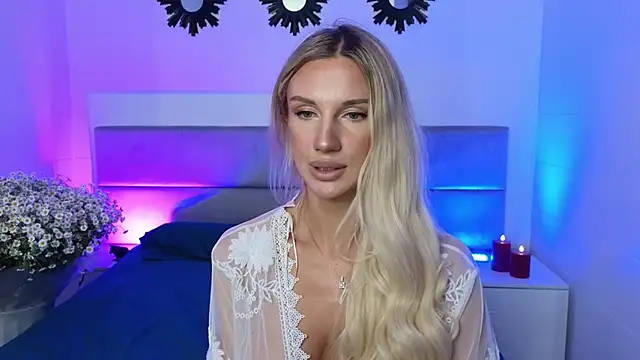 Megan Kira online show from May 21, 2026, 5:47 am