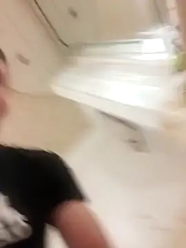 hoot denis28 online show from January 1, 2025, 3:02 am